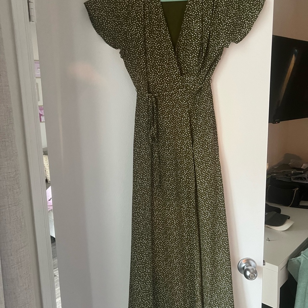 Elegant Green Floral Wrap Dress